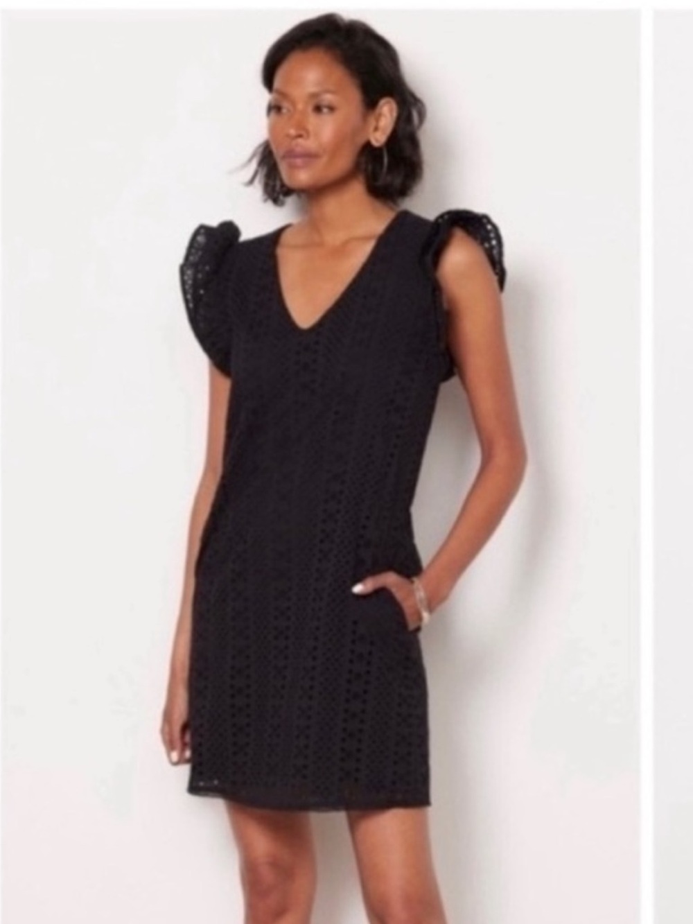 Evereve Black Eyelet V-Neck Midi Dress NWOT